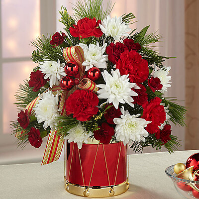 The Happiest Holidays™ Bouquet