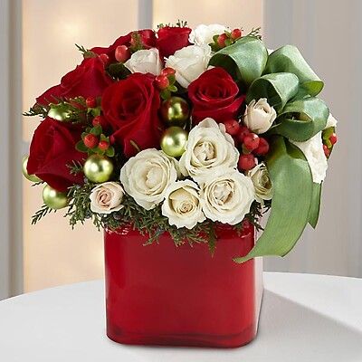 The Merry & Bright™ Bouquet